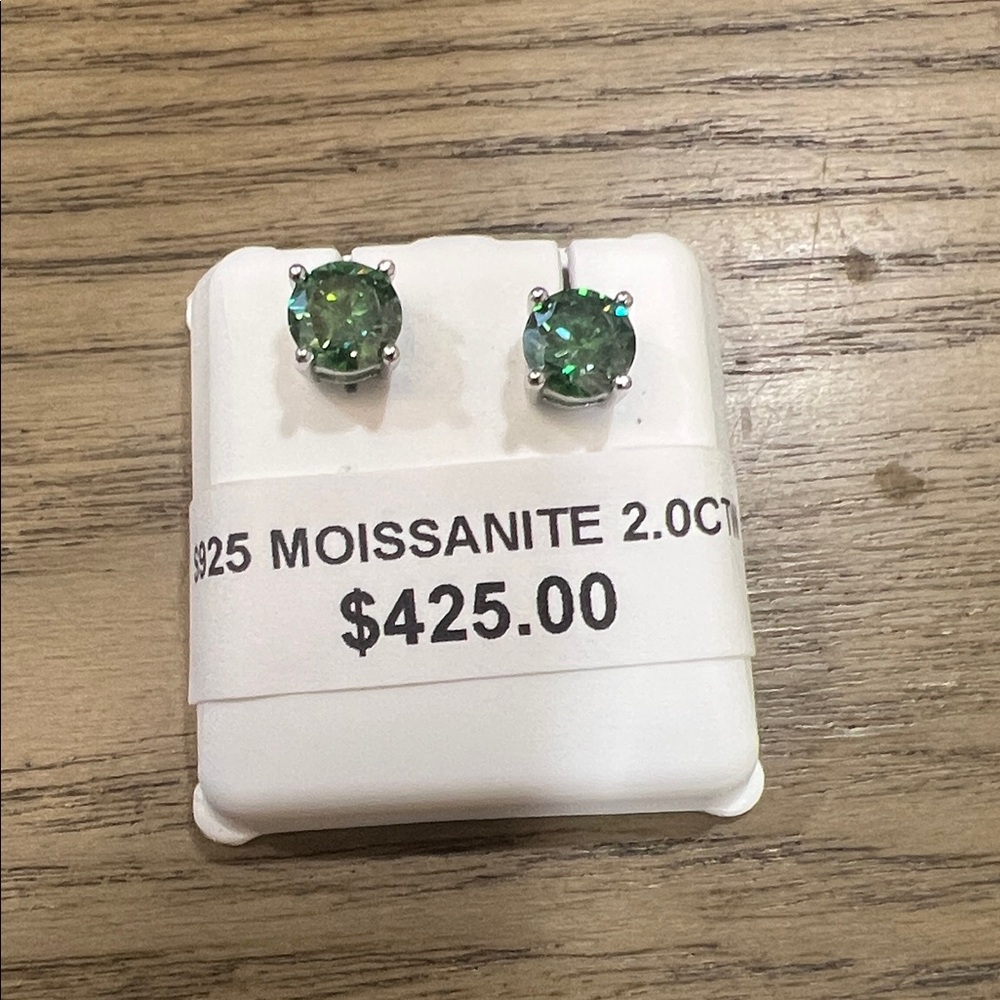 Sterling Silver Green Moissanite Stud Earrings 2 Carats
